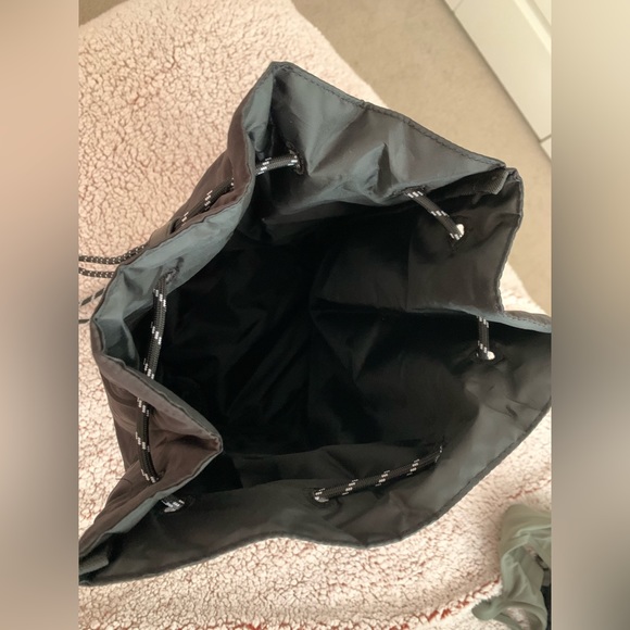 Victoria’s Secret PINK drawstring bag NWOT - Picture 6 of 9